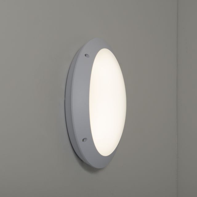 Latina II 12w 4000K LED Oval Plain Bulkhead White