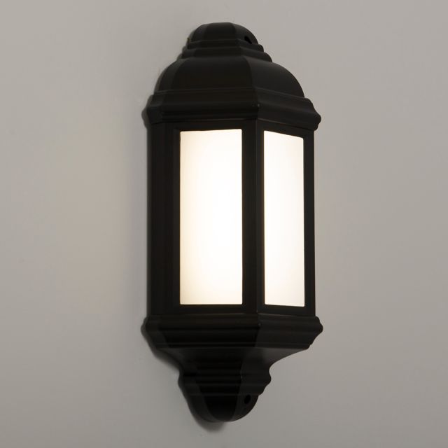 Manta 10w 4000K LED Polycarb Half Wall Lantern Black