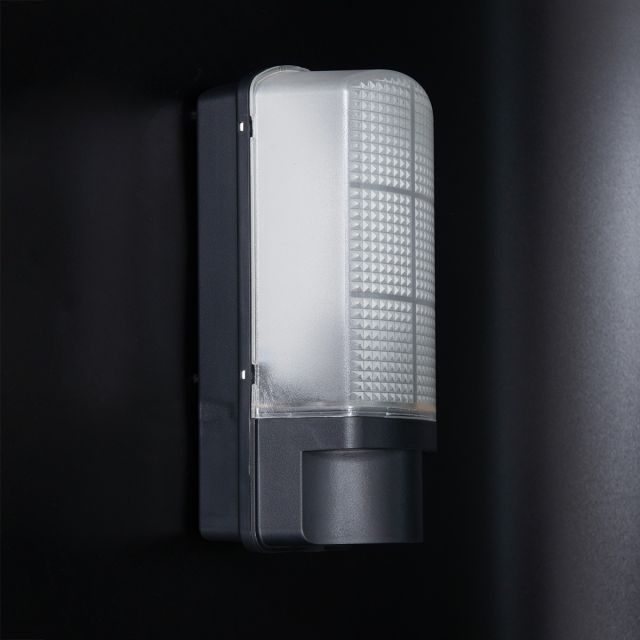 Vigo 7w 4000K LED Bulkhead Black